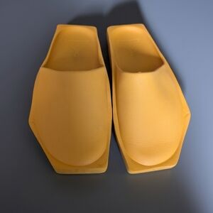 Size 6 Women's Jordan Hex Mule